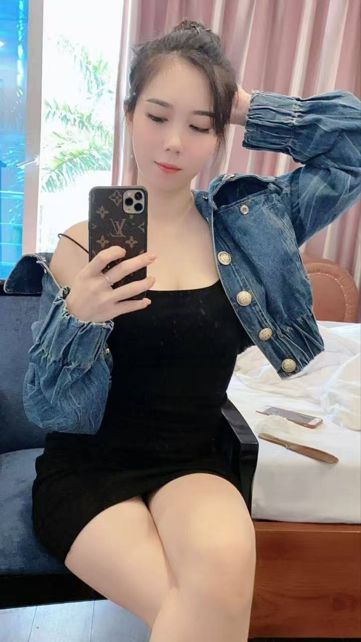 Amy - Image 2