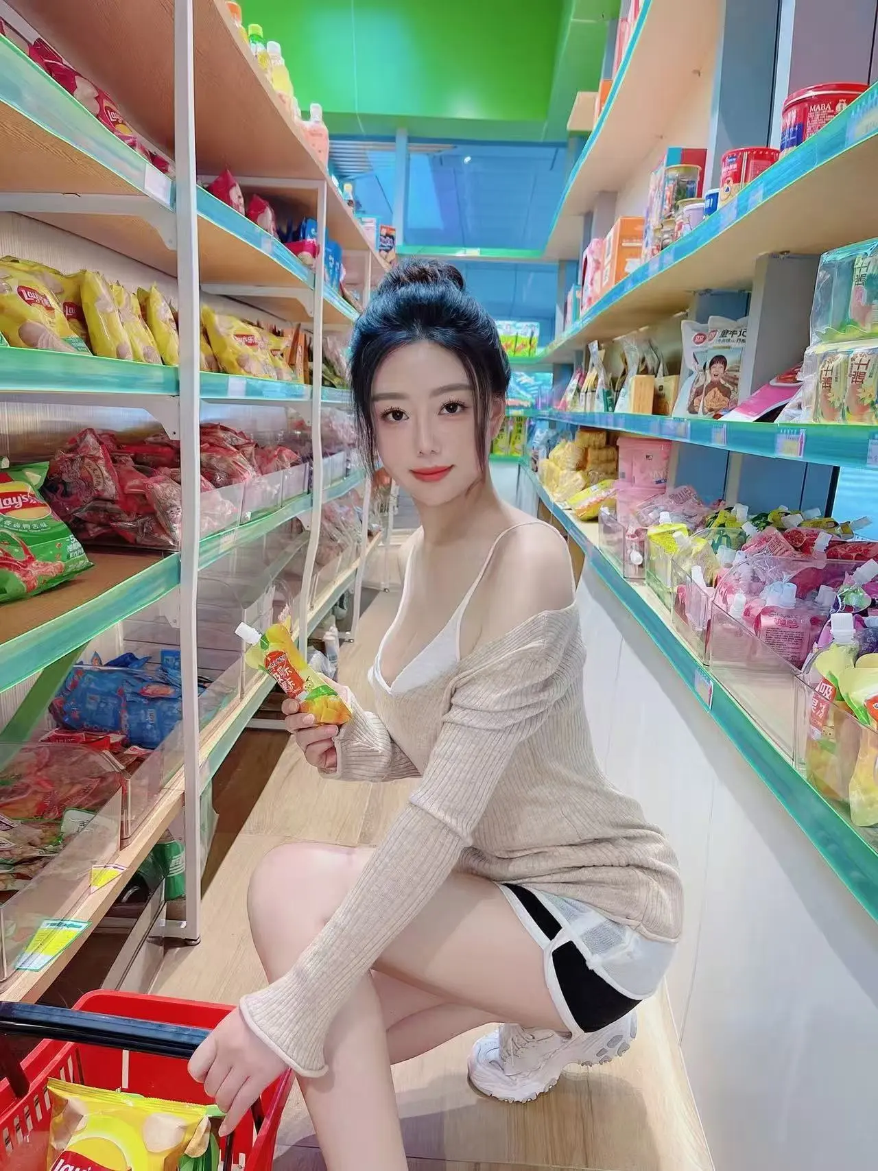 WanWan - Image 2